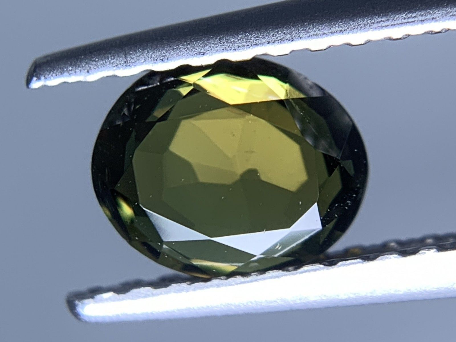 アレキサンドライト アレキサンドライト 0.507ct 中央宝石 アレキサンドライト アレキサンドライト 0.507ct 中央宝石