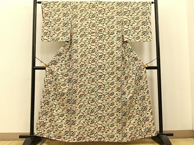平和屋着物●本場琉球紅型　小紋　扇面花唐草文　正絹　逸品　未使用　BAAW0894hj 平和屋着物○本場琉球紅型 小紋 扇面花唐草文 正絹 逸品 未使用