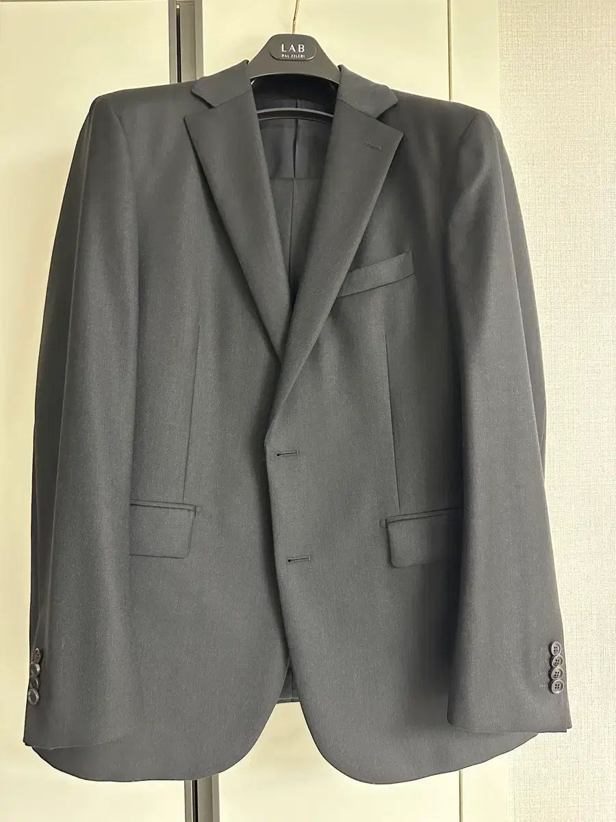 パルジレリのスーツ Pal Zileri(パルジレリ) ラブ チャコールグレー スーツ 出品 - メルカリ