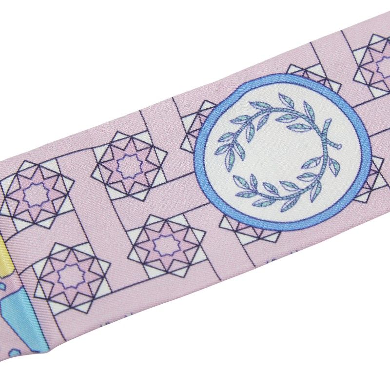 エルメスHERMESツイリー 人気柄アマゾンのダンス★ピンク ツイリー アマゾンのダンス ピンク[] Twilly La Danse Des Amazones