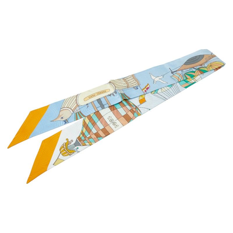 エルメス　ツイリー　大空の狂気　Les Folies du Ciel　①新品 エルメス ツイリー LES FOLIES DU CIEL 大空の狂気 ライトブルー