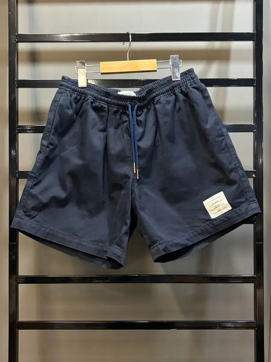 トム・ブラウン コットン ツイル ラグビー ショーツ 35 0 - メルカリ