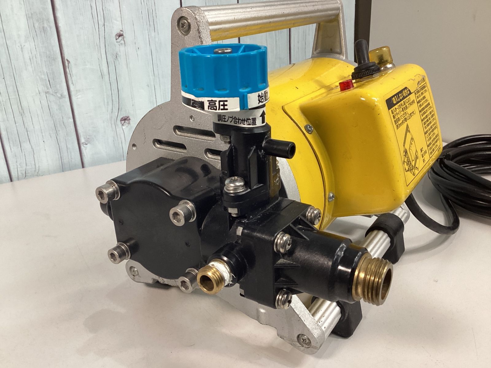 ◇工進(KOSHIN) 電動噴霧器 ガーデンスプレイヤー MS-252C [ショート