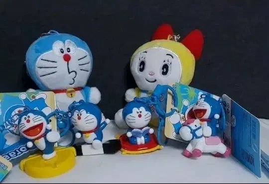 ドラえもん キーホルダー フィギュア - メルカリ