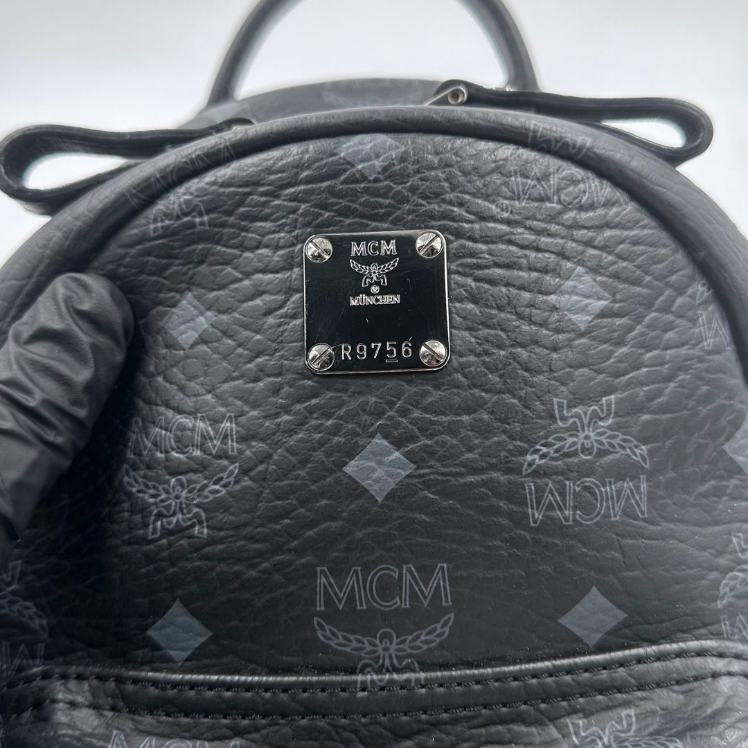 美品】MCM ヴィセトス スタッズ レザー リュック バックパック - メルカリ