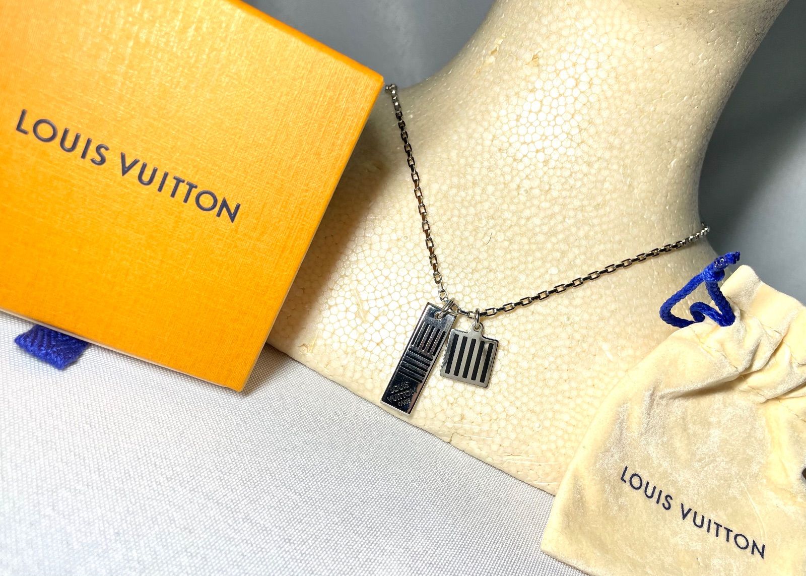 LOUIS VUITTON ルイヴィトン LV コリエ ダミエカラーズ ロゴペンダント