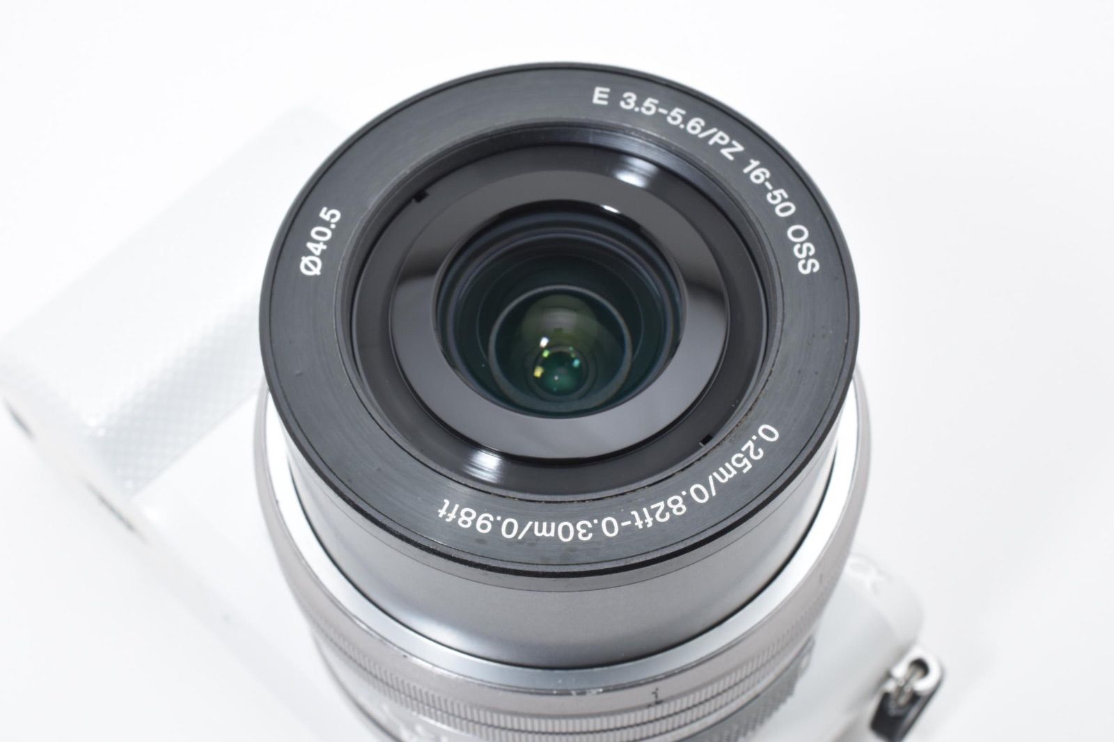 美品】ソニー SONY a5000 デジカメ ホワイト ショット7596回 - メルカリ