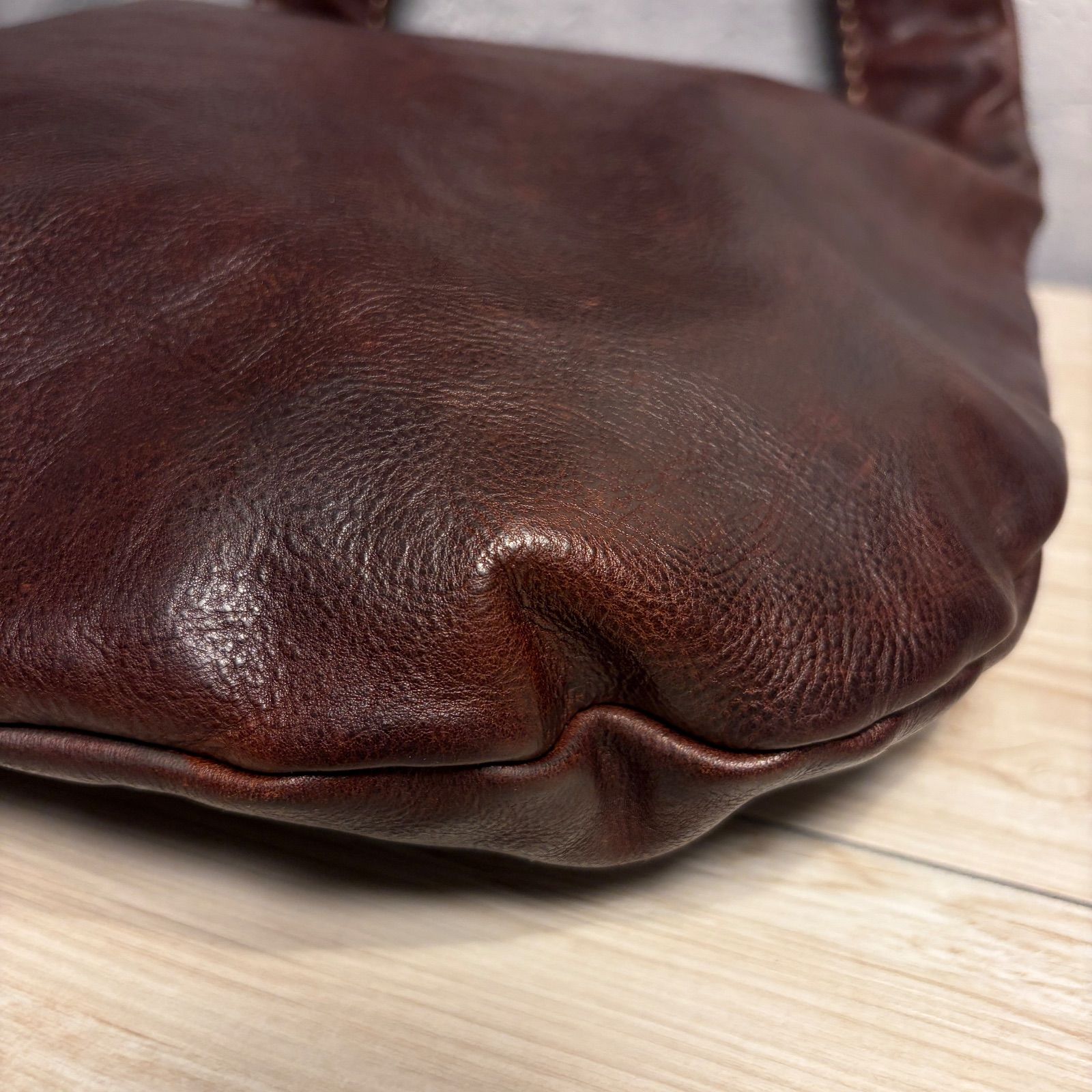 ◇美品 genten ゲンテン ユーフラテス レザーショルダーバッグ ブラウン◇ genten ゲンテン ユーフラテス レザーショルダーバッグ ブラウン 本革