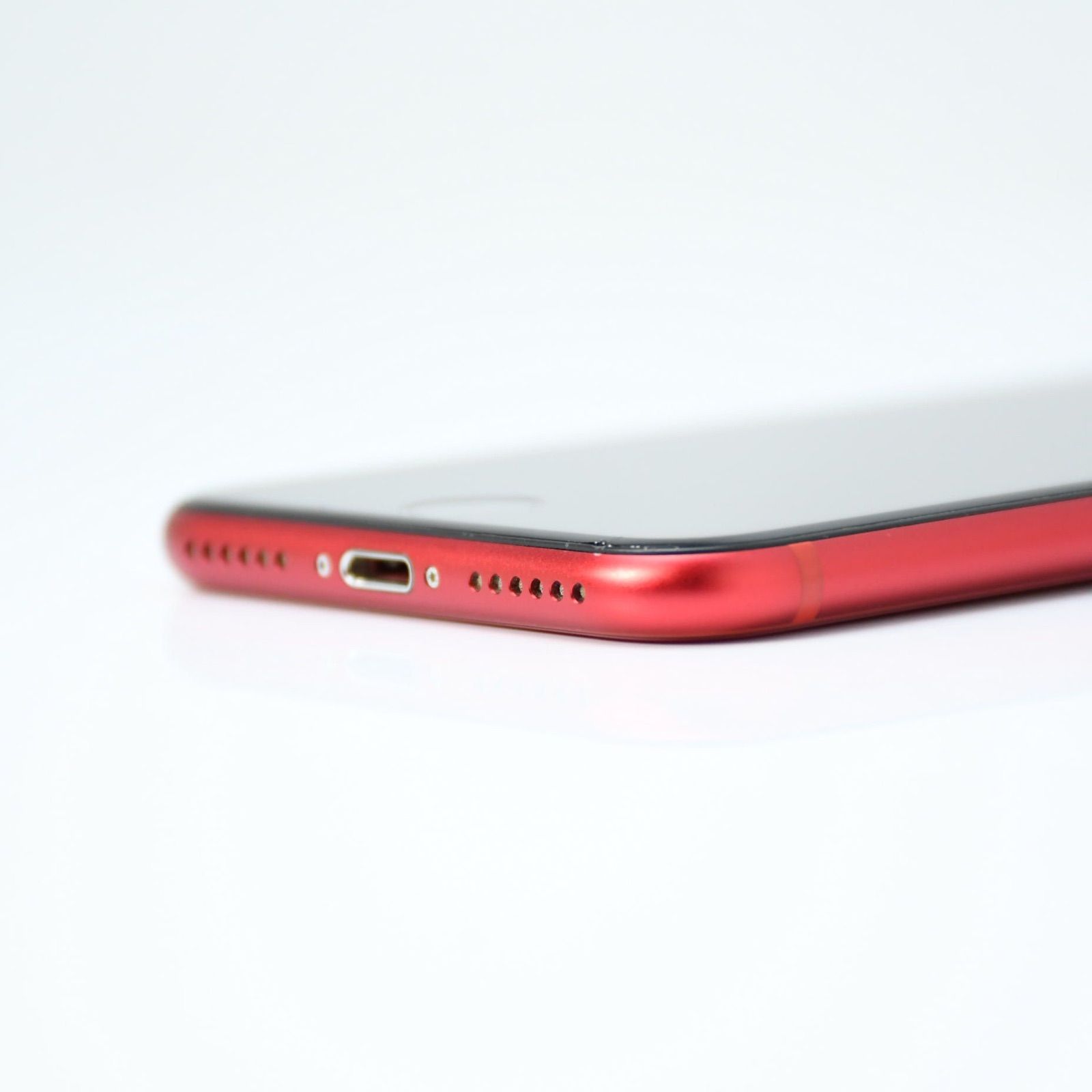 Apple iPhone SE バッテリー81 % SIMフリー ムスビー｜【バッテリー81%】iPhone SE（第2世代）128GB ブラック SIM