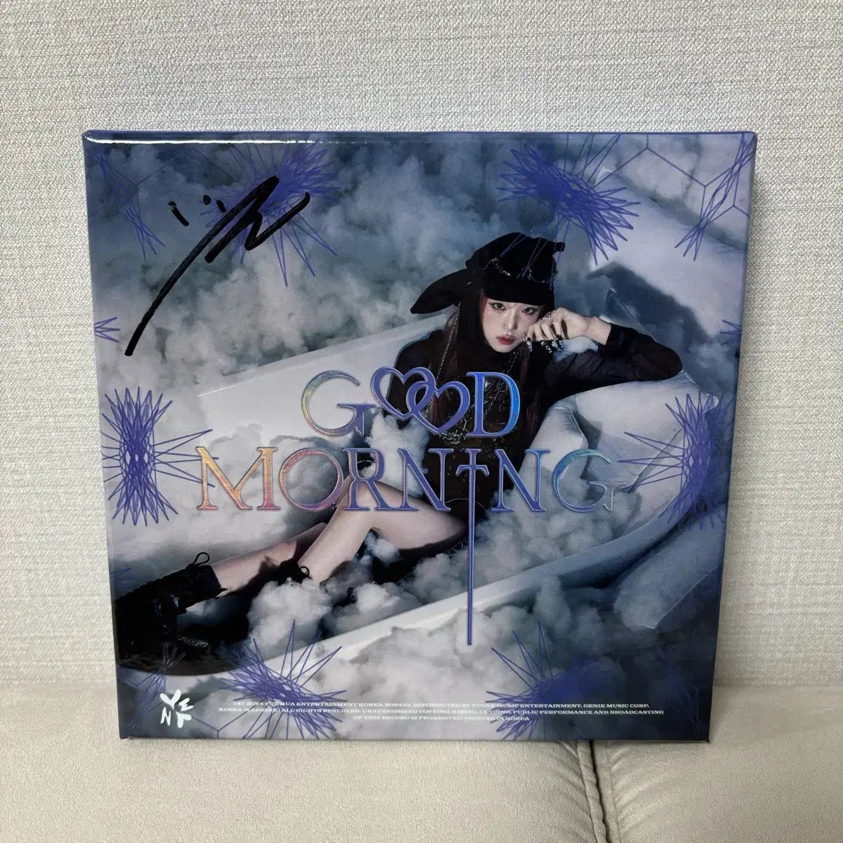 チェ・イェナ(YENA) サイン入り アルバム (付属品O) - メルカリ