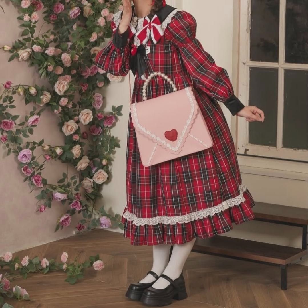 新品未開封 しまむら 愛野えり初コラボ シャーロットの水曜日