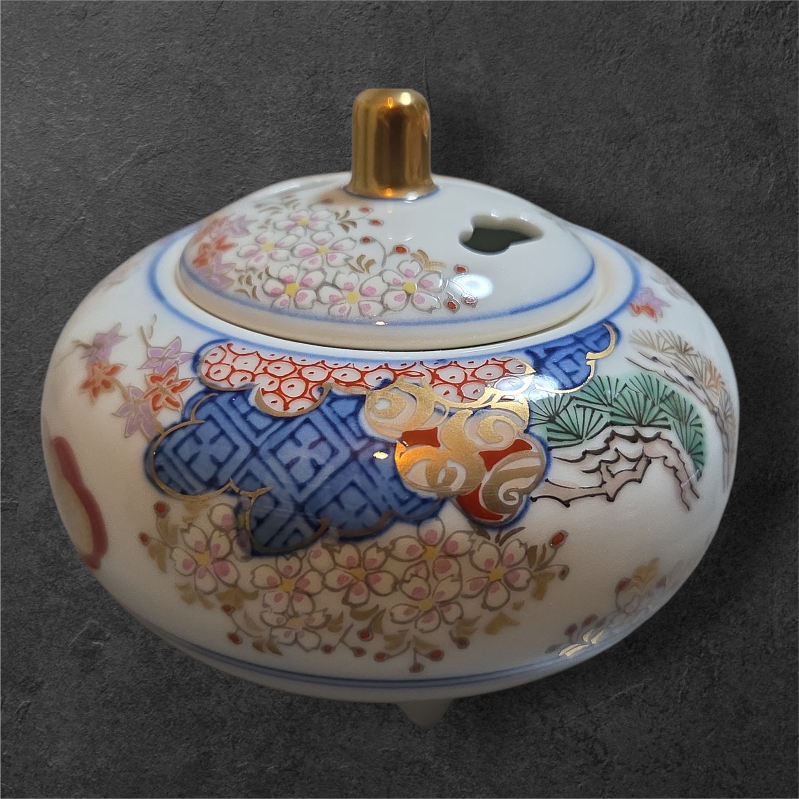 有田焼 其泉 春秋模様 豆丸三足香炉 香炉 香道 茶道具 香道具 レトロ