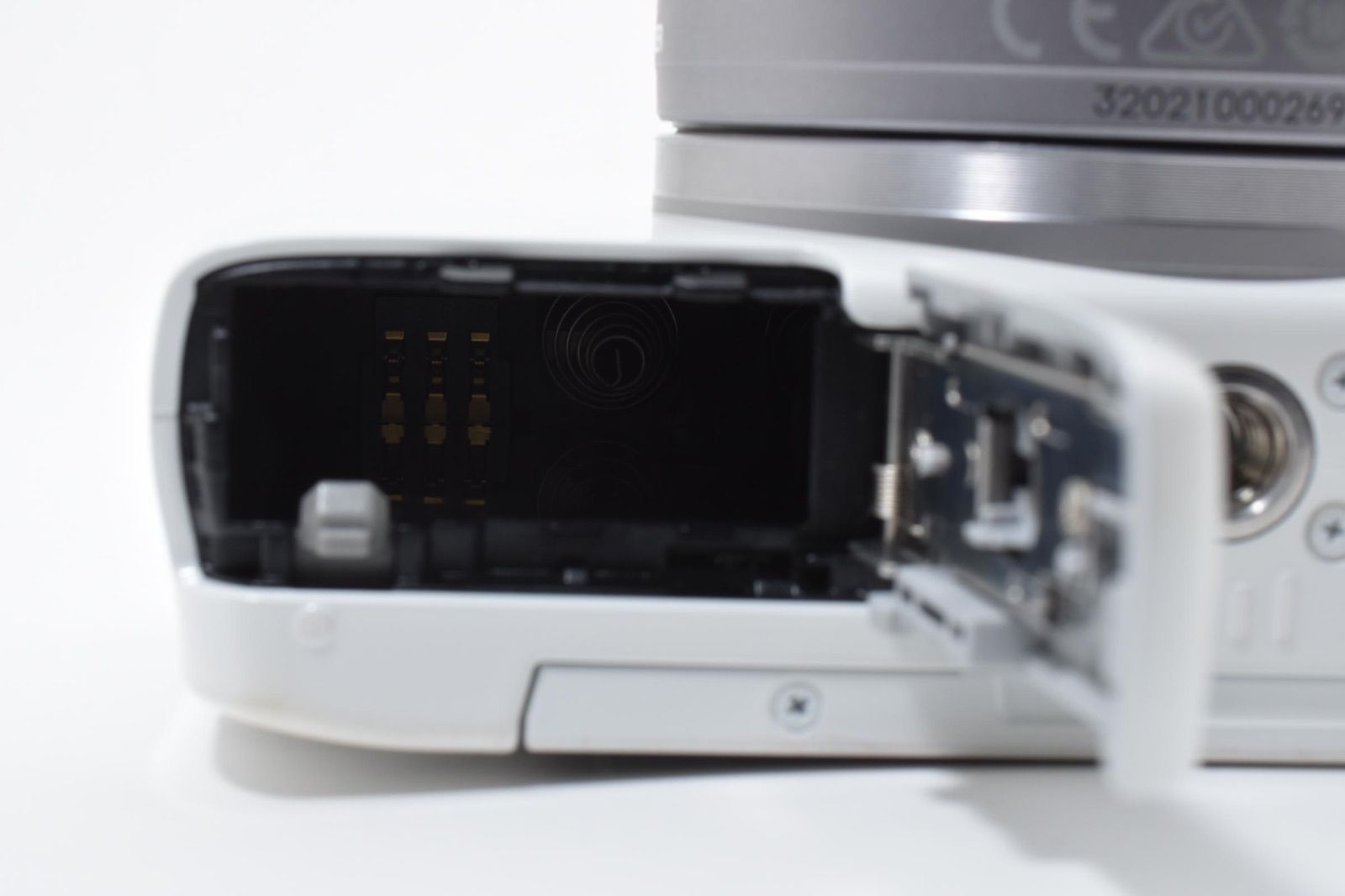 Canon EOS M10 ホワイト EF-M15-45mmレンズ付き Amazon | Canon ミラーレス一眼カメラ EOS M10 レンズキット(ホワイト