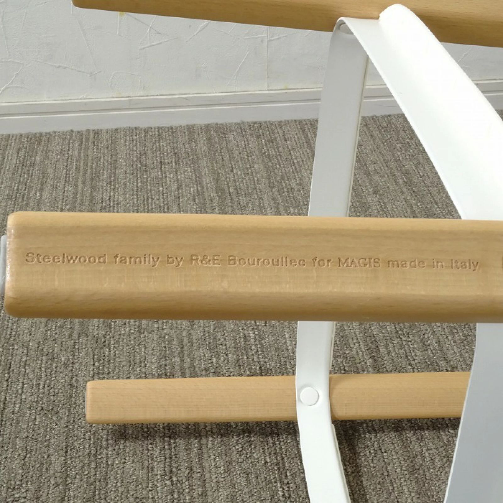 ◾︎SELUNO◾︎ 【展示美品】MAGIS マジス STEELWOOD / スティール