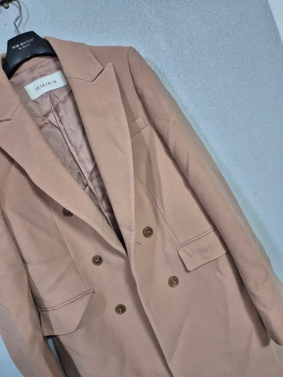 ZOOC ピンク ダブルボタン ロングコート 55 66 - メルカリ
