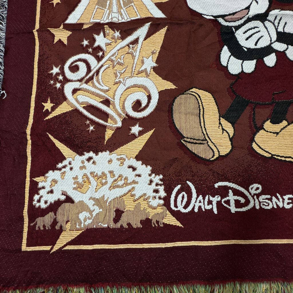 ディズニー タペストリー 大判 マルチカバー ラグマット vintageラグ ブランケット マルチカバー タペストリー Disney