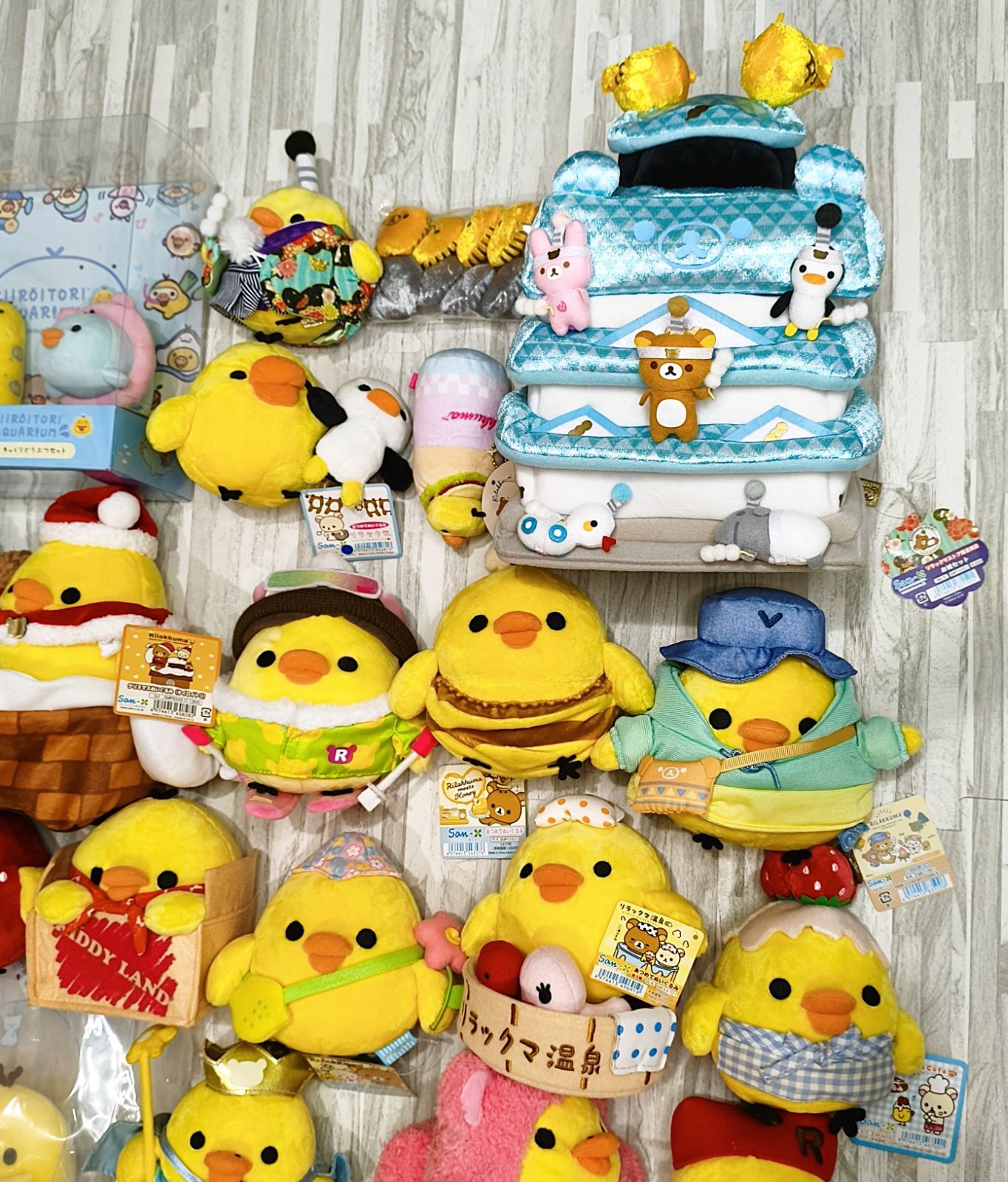 R008 ペンギン キイロイトリ ぬいぐるみ まとめ売り リラックマストア