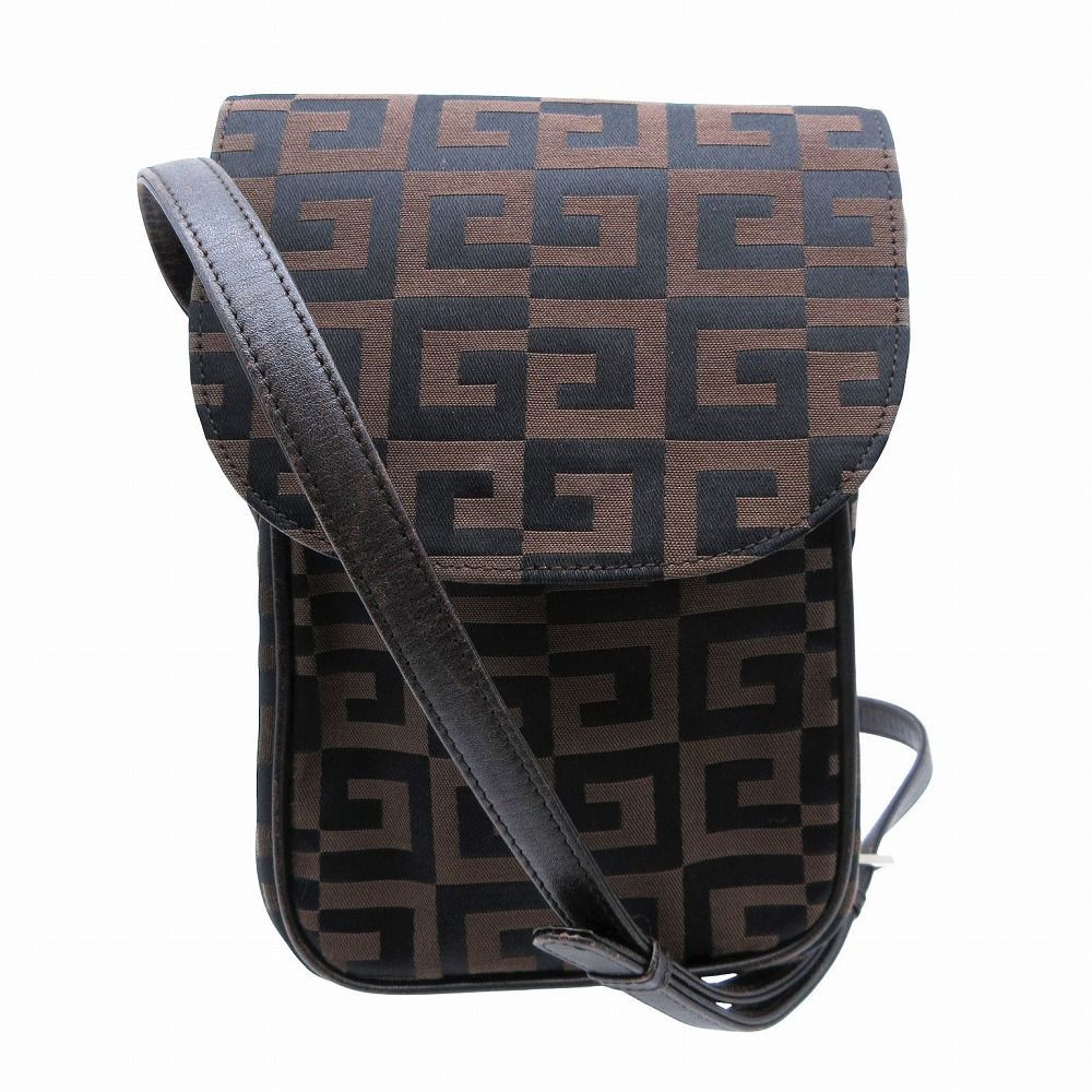 未使用級 レア GIVENCHY ジバンシィ ショルダーバッグ ブラック シボ革 