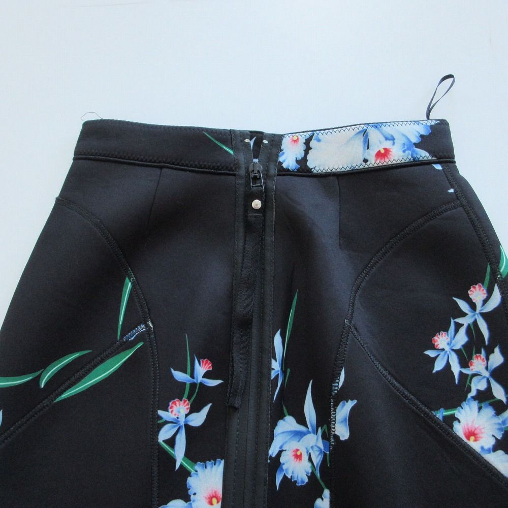 N°21 ヌメロ ヴェントゥーノ numero ventuno フラワープリント