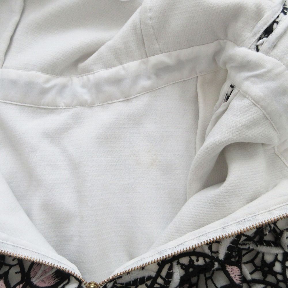 Self-portrait セルフポートレート ハイネック総レースミニドレス