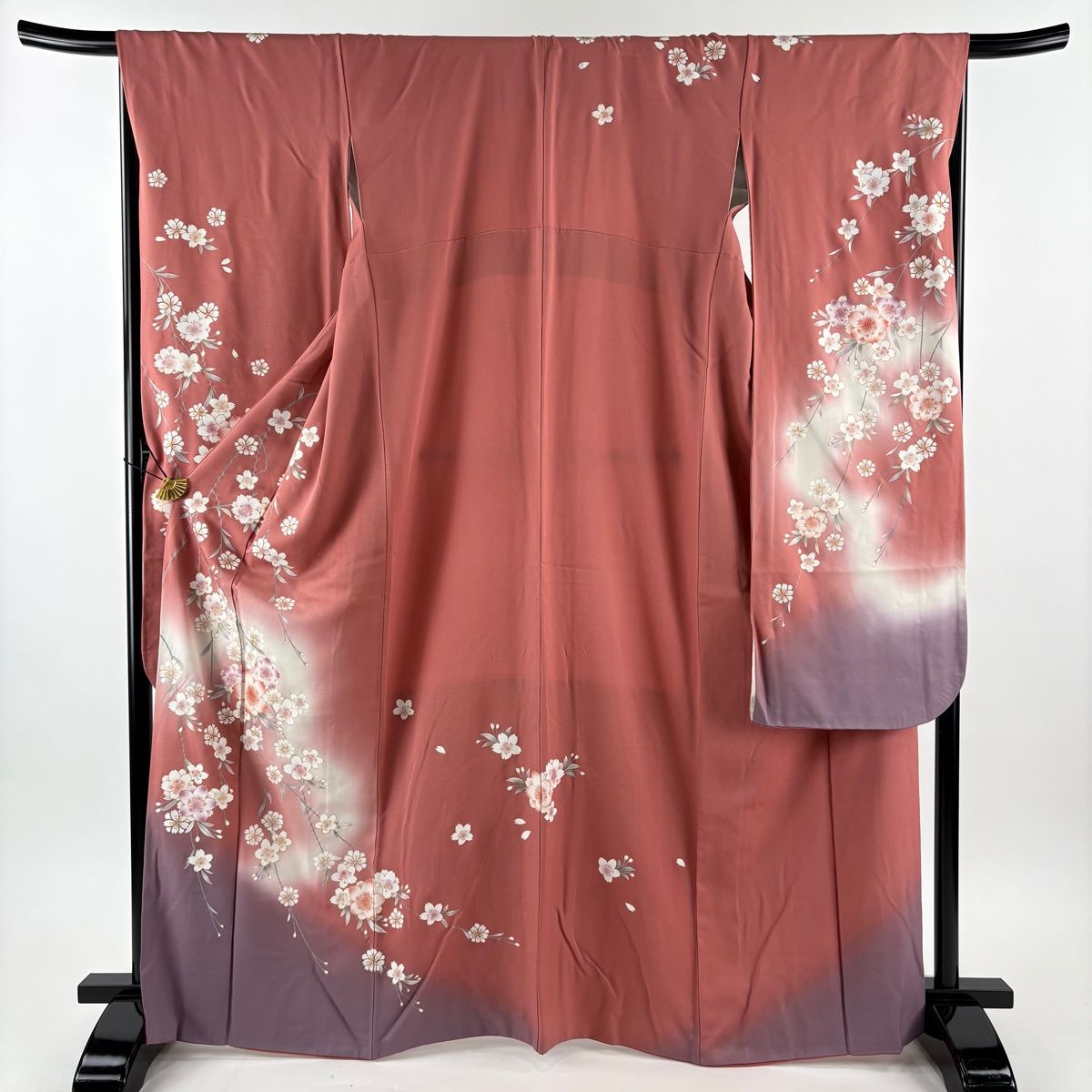 振袖 身丈166.5cm 裄丈65cm M 袷 桜 地紋 金糸 金彩 クリアランス 紫