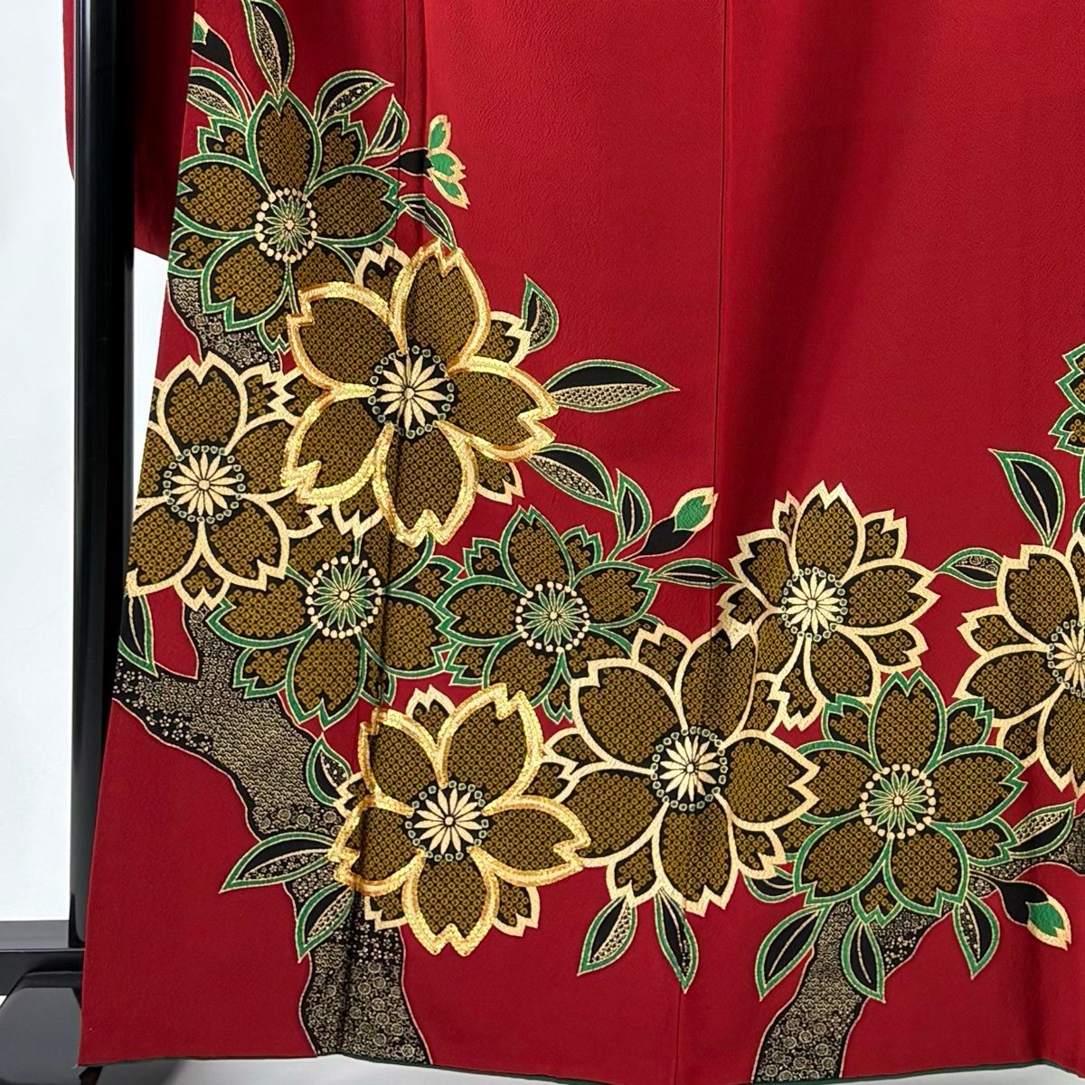 振袖 赤 金彩 金糸 正絹 振袖 美品 名品 やまと 辻が花柄 金糸 金彩 赤