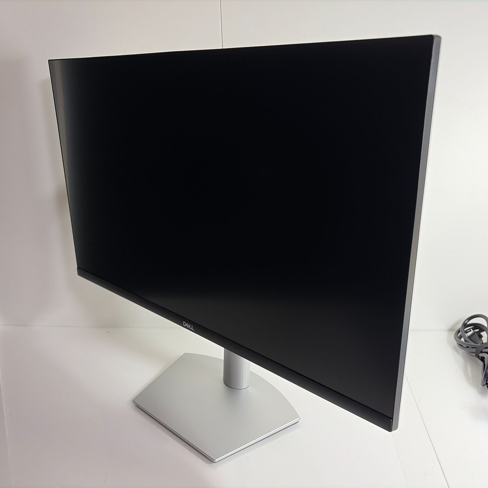 【S2722QC】27インチ/4K/Type-C/スピーカー　中古 中古・美品】Dell S2722QC 27インチ - メルカリ