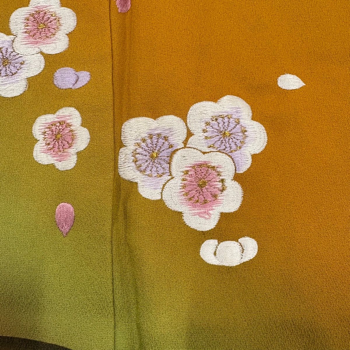 付下げ 身丈155cm 裄丈64cm M 袷 梅 葉柄 刺繍 染め分け 山吹色 正絹