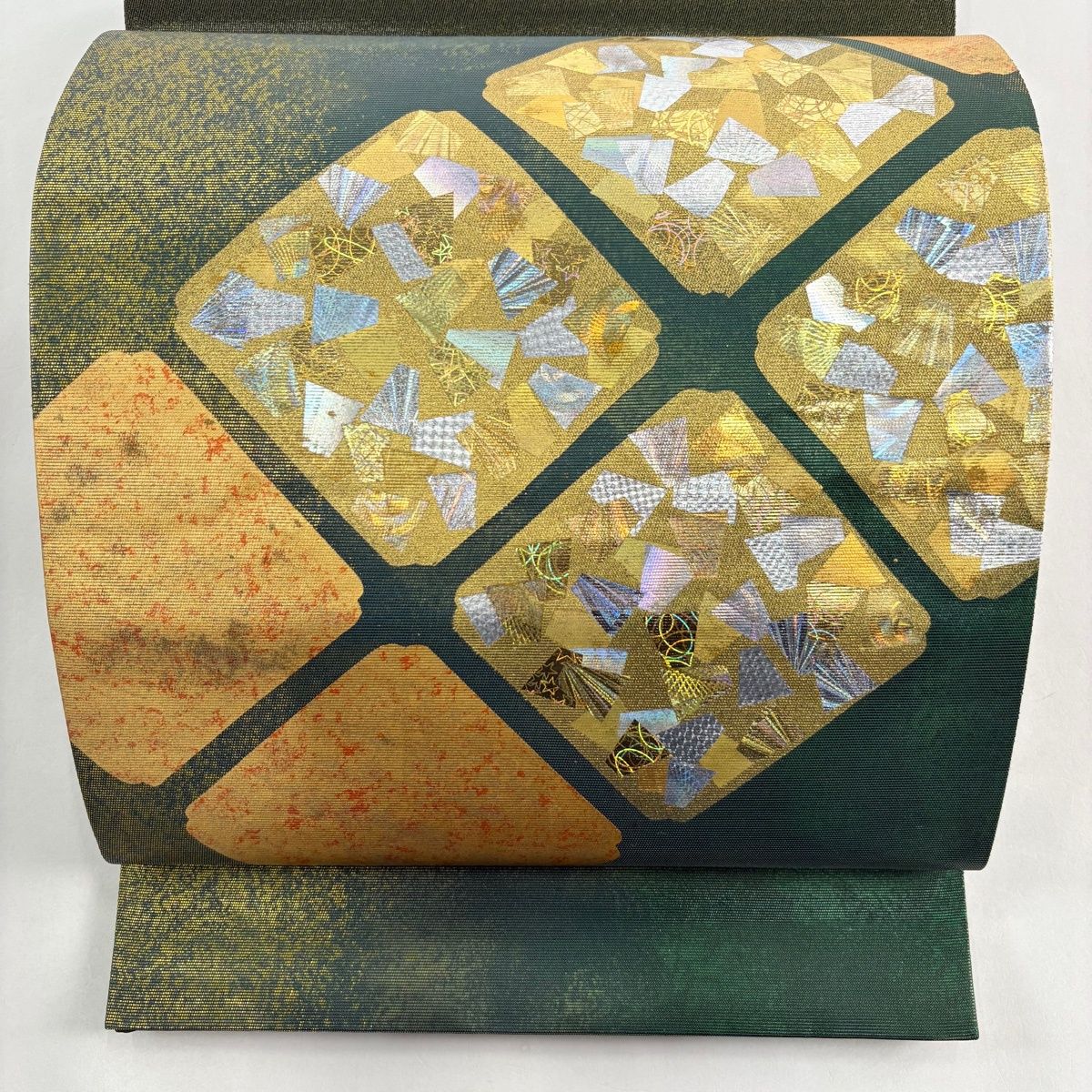 袋帯 秀品 幾何学 箔散らし 箔 金銀彩 緑 お太鼓柄 正絹 【中古