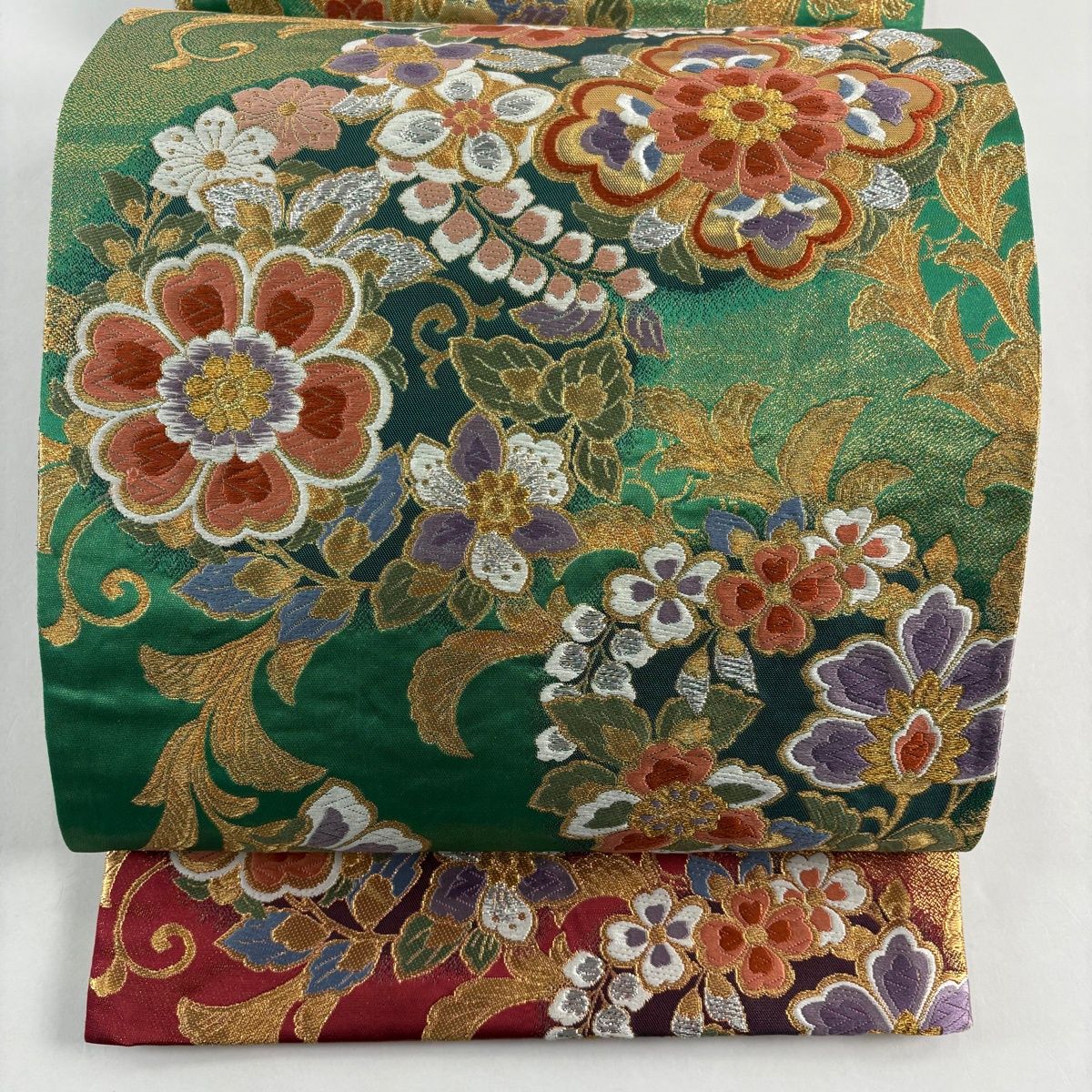 袋帯 秀品 三色染 振袖向き 華文 草花 唐織 箔 緑 六通 正絹