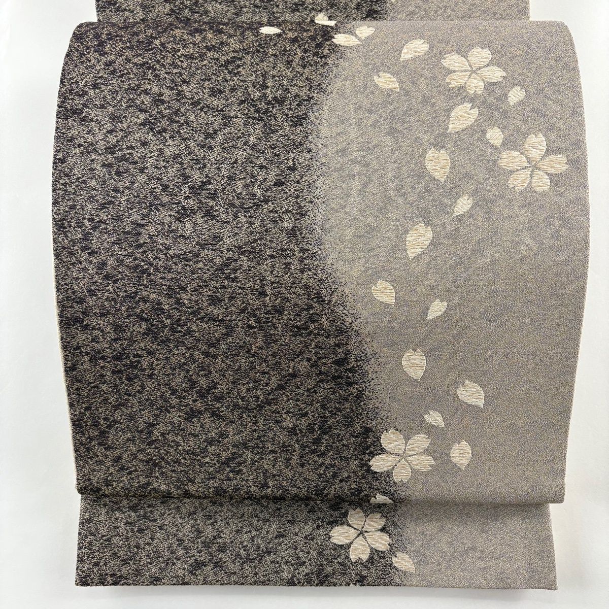 美品】 袋帯 秀品 桜 花びら 灰茶 六通 正絹 【中古】 - メルカリ