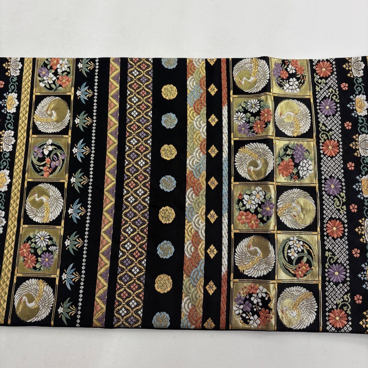 袋帯 秀品 織の名工 吉祥文様 鶴 草花 箔 金糸 黒 六通 正絹 【中古