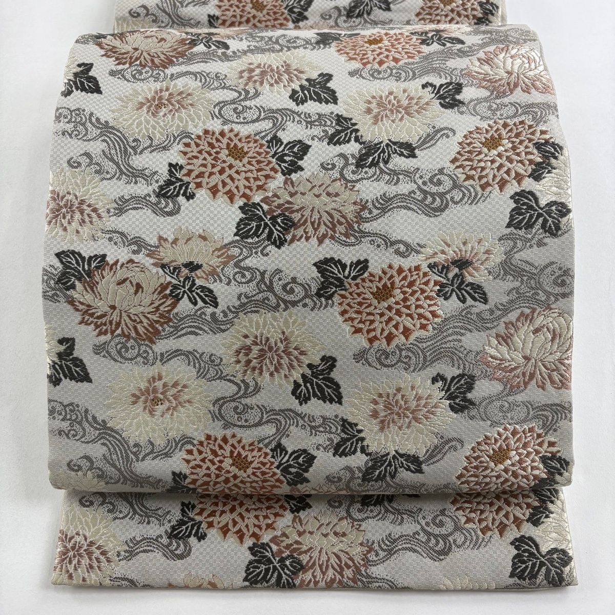 袋帯 秀品 落款 明治文様 菊 波 灰色 六通 正絹 【中古】 - メルカリ