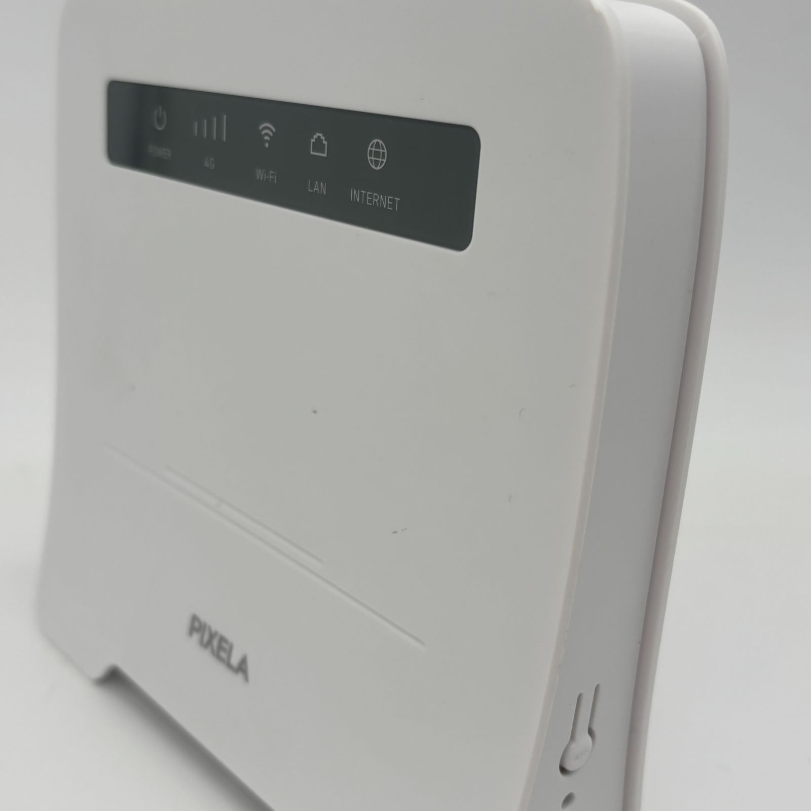 中古・美品】PIXELA Wi-Fi LTE対応SIMフリールーターPIX-RT100-AZ
