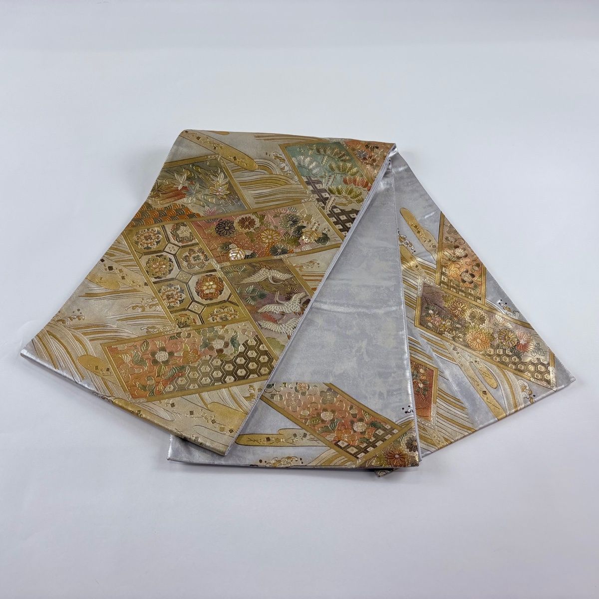 正絹・金箔・螺鈿細工の吉兆文様袋帯・天平彩栄・雲母・銅鏡・らでん 正絹・金箔・螺鈿細工の吉兆文様袋帯・天平彩栄・雲母・銅鏡・らでん