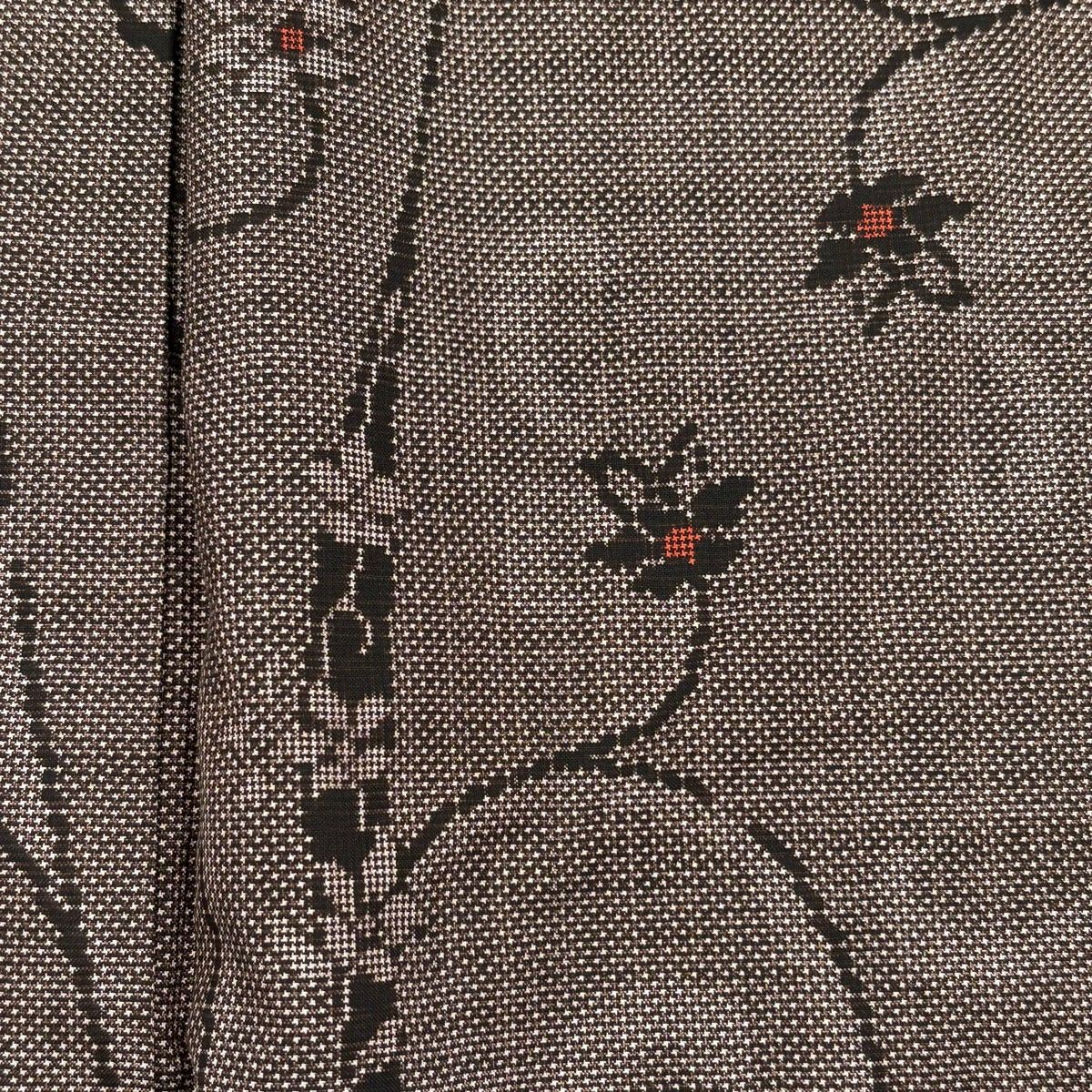 美品】 紬 身丈159cm 裄丈66cm M 袷 花唐草 焦茶色 正絹 優品 【中古 