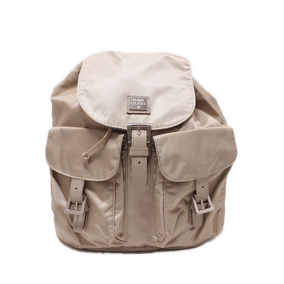 ほぼ未使用　美品　MARY QUANT ベージュ リュック　マリークワント MARY QUANT(マリークワント) リュックサック - ベージュ - メルカリ