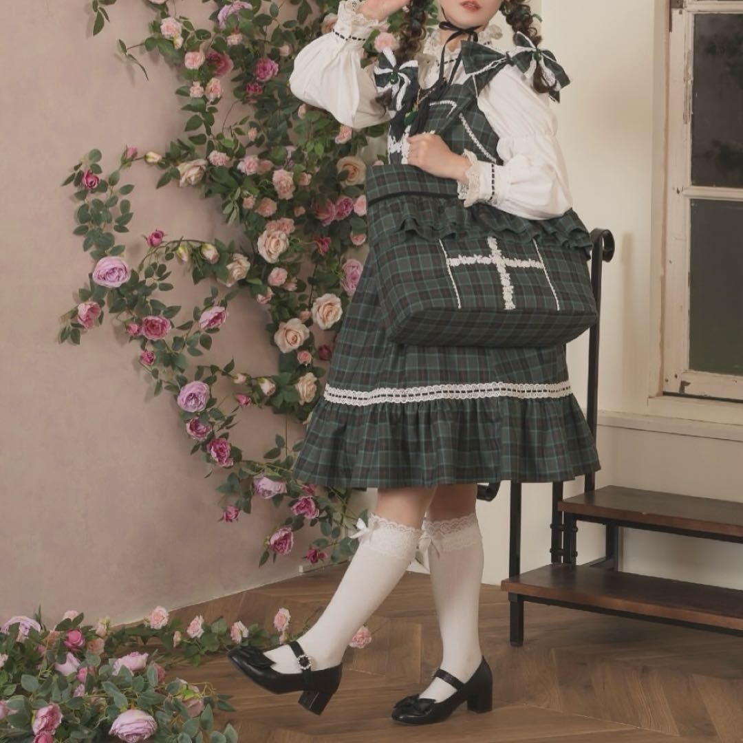 新品未開封 しまむら 愛野えり初コラボ シャーロットの水曜日