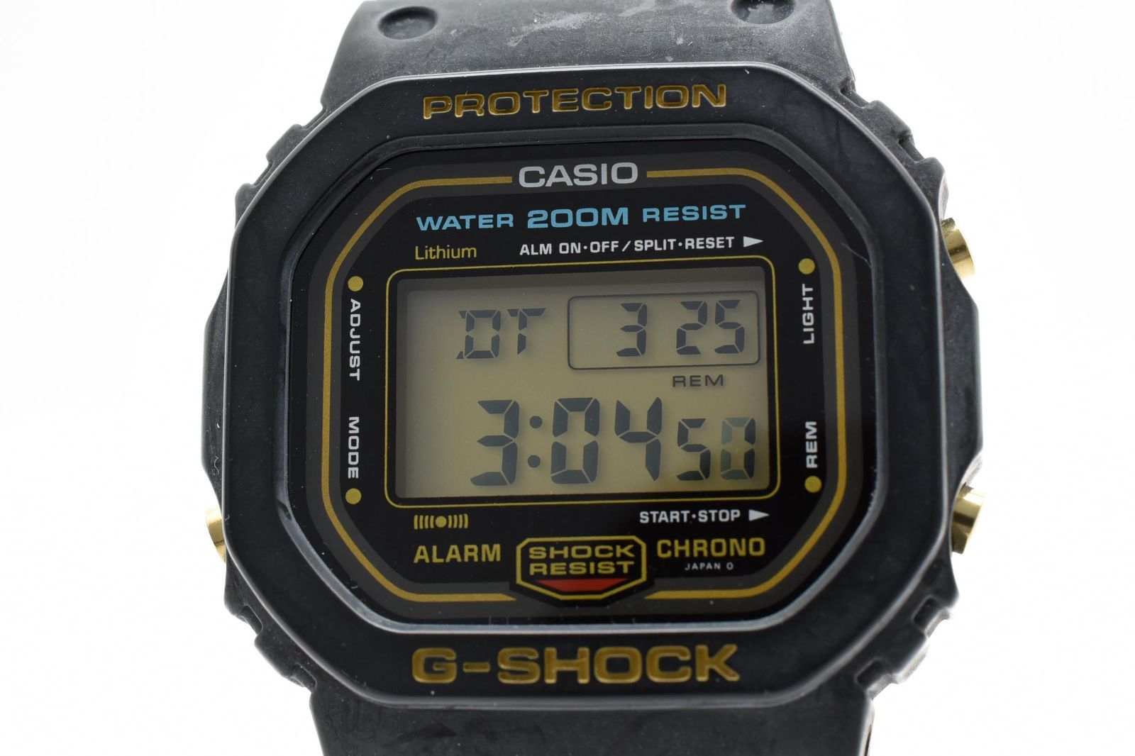 返品保証】☆良品☆ カシオ G-SHOCK DW-5600C-9V 901 ゴールド液晶