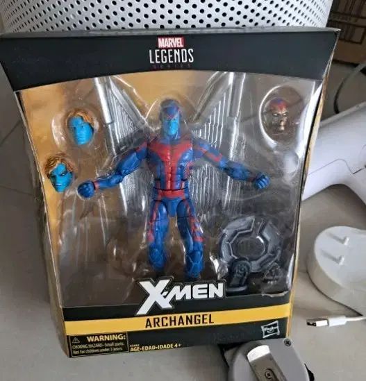 マーベルユニバース3.75インチフィギュア　X-MEN　アークエンジェル マーベルユニバース3.75インチフィギュア X-MEN アークエンジェル