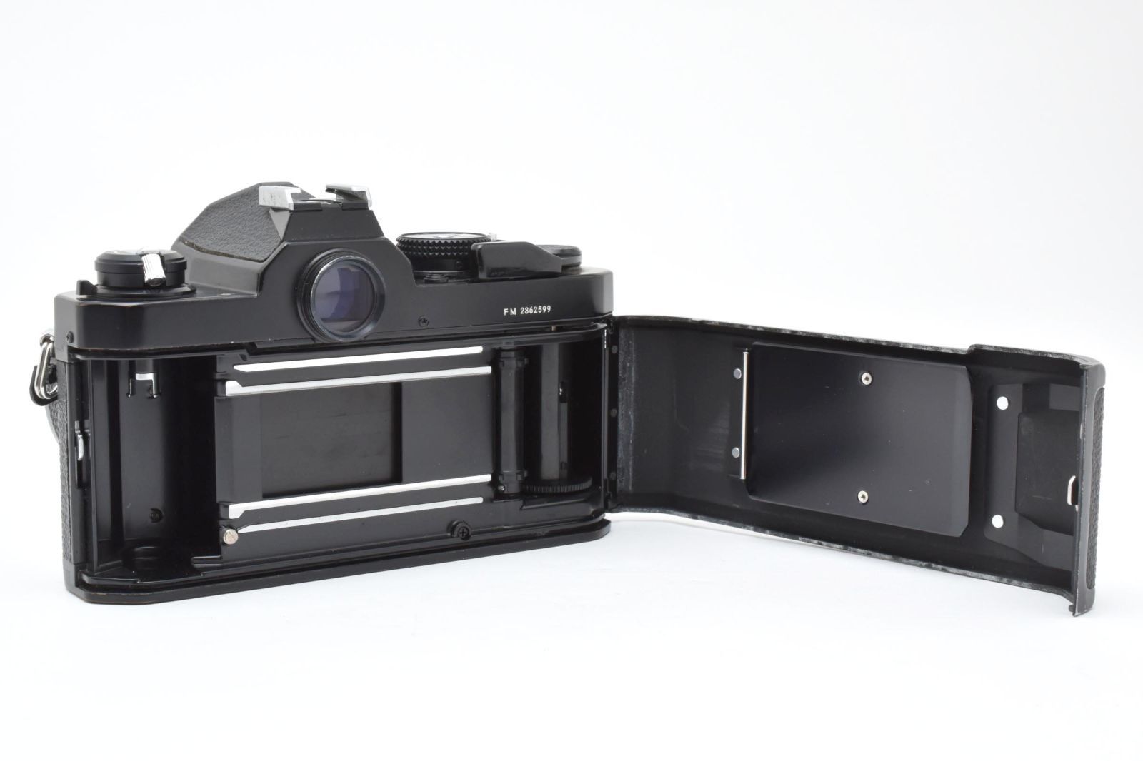 4744 ニコン Nikon FM Black + Ai-s Nikkor 36-72mm 一眼レフ フィルム