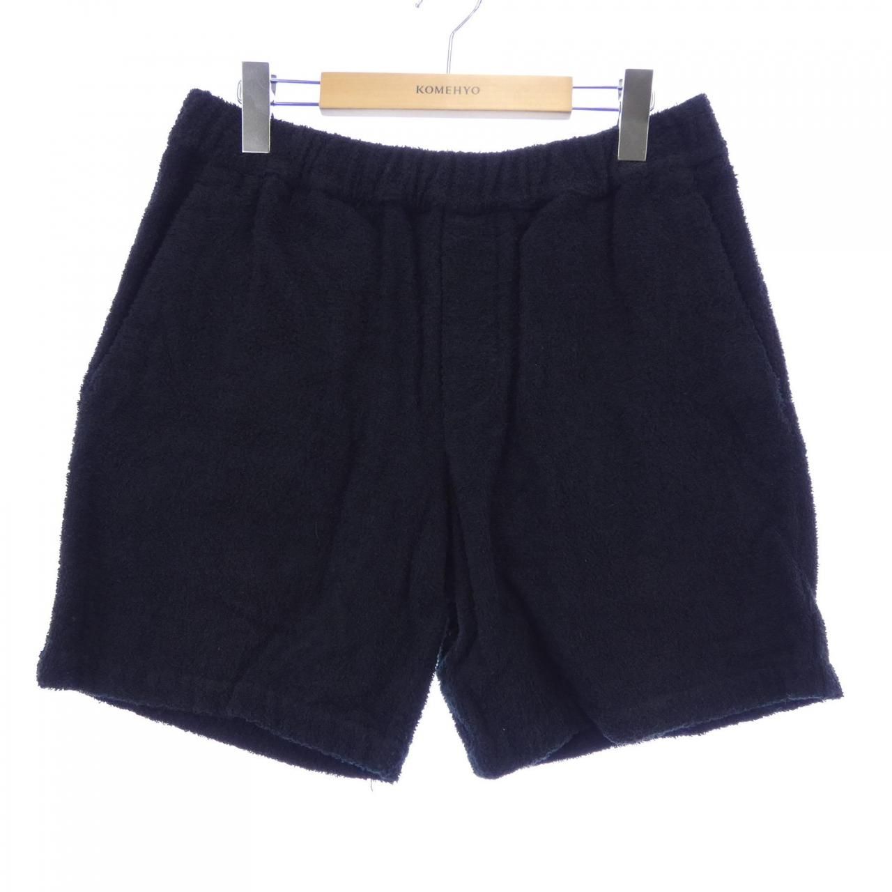 prada ナイロンパンツ トライアングル ショートパンツ ネイビー 三角ロゴ prada ナイロンパンツ トライアングル ショートパンツ ネイビー 三角