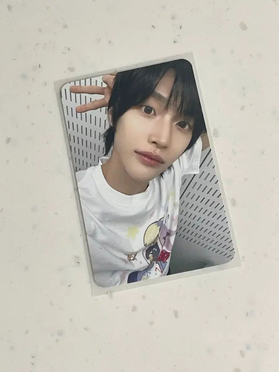 RIIZE（ライズ） ウォンビン(WONBIN) Tシャツ MD トレカ - メルカリ