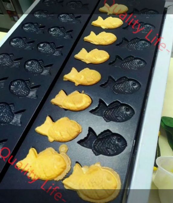 ミニ鯛焼き機業務用（LPガス専用） ガスたい焼き機 （ミツモト式） 3連式｜たい焼き道具｜藤田道具