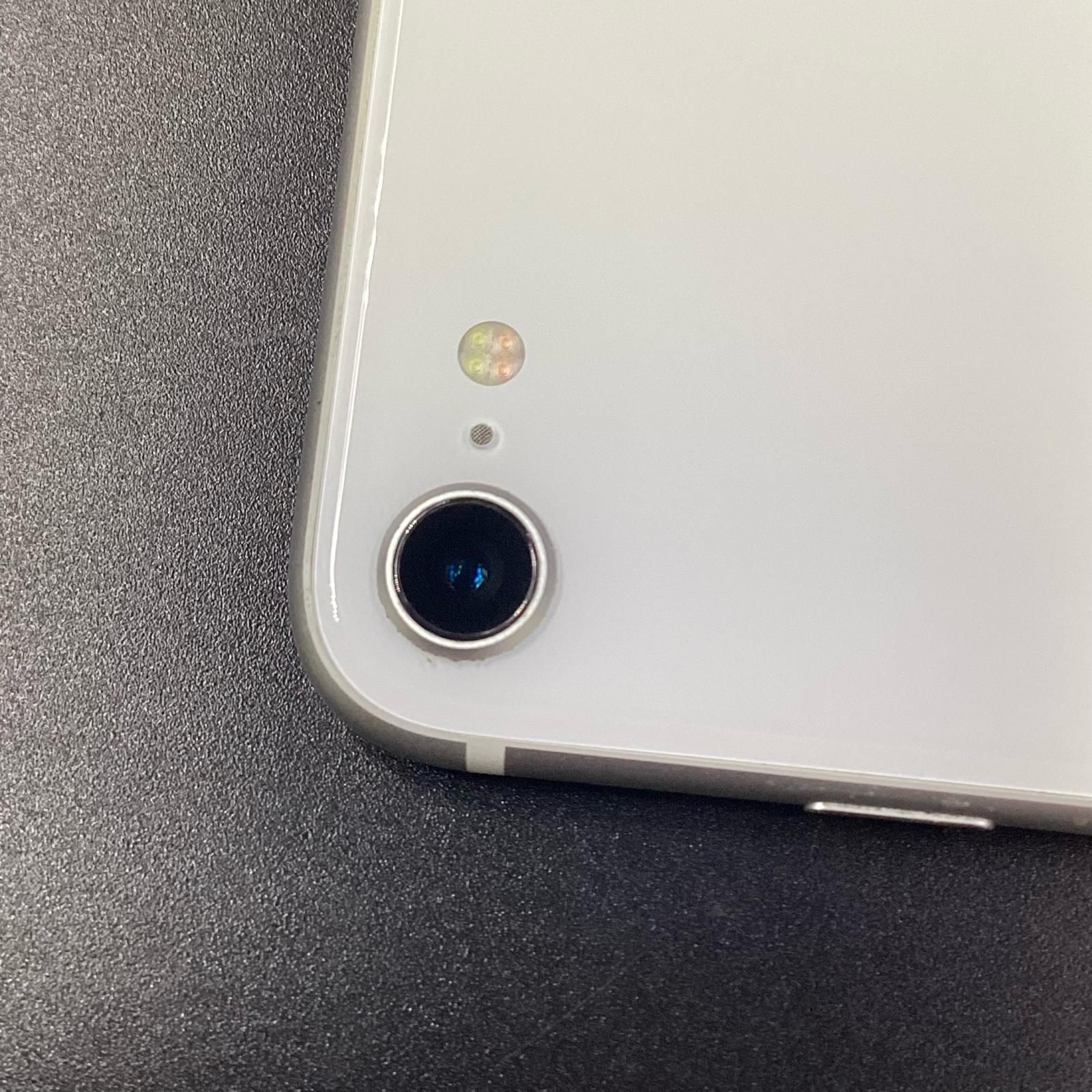 箱付属】iPhoneSE 第2世代 128GB SIMフリー 白ロム ホワイト 箱付属】iPhoneSE 第2世代 128GB SIMフリー 白ロム ホワイト