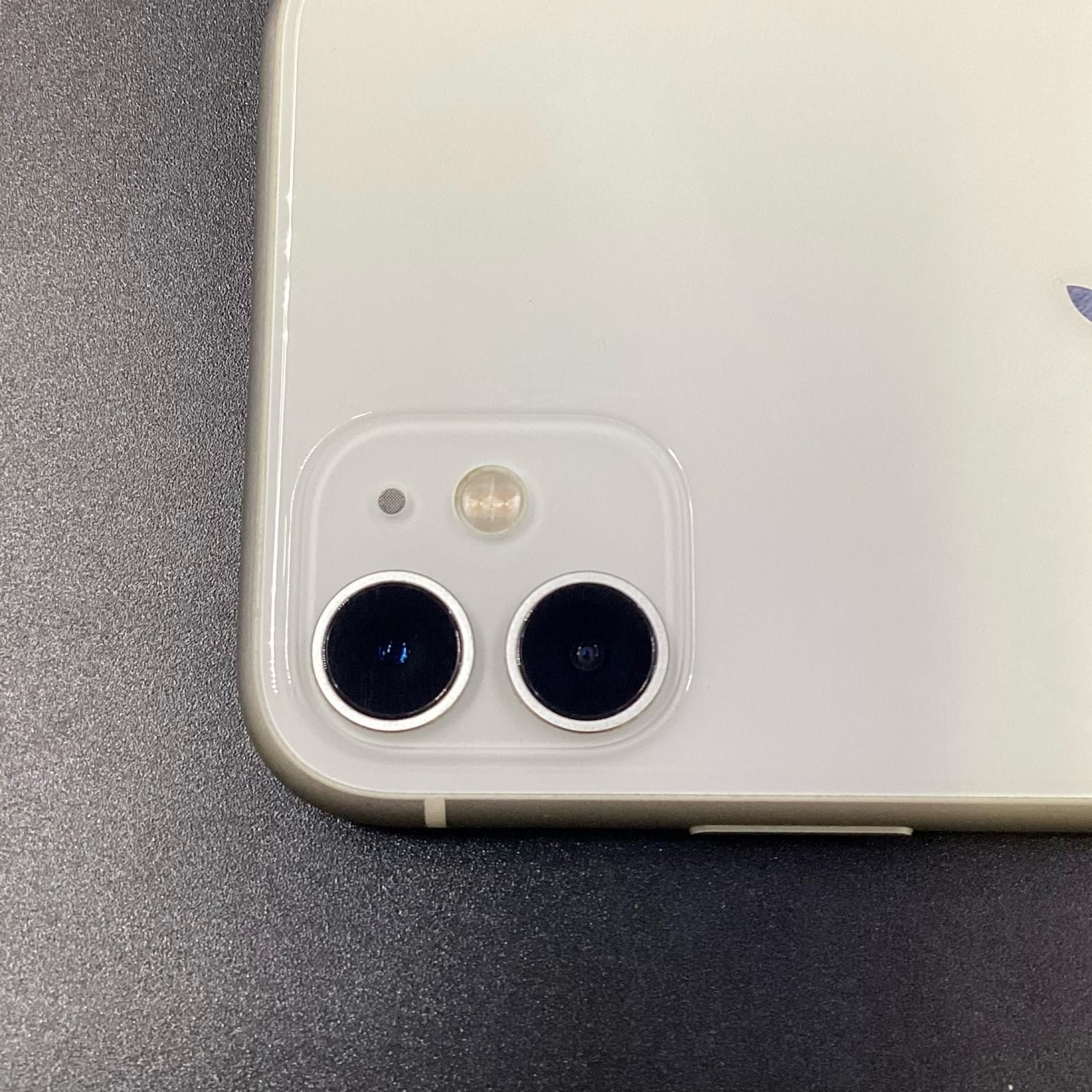 iPhone 11 64GB ホワイト Softbank SIMフリー 白ロム 動作確認済 71