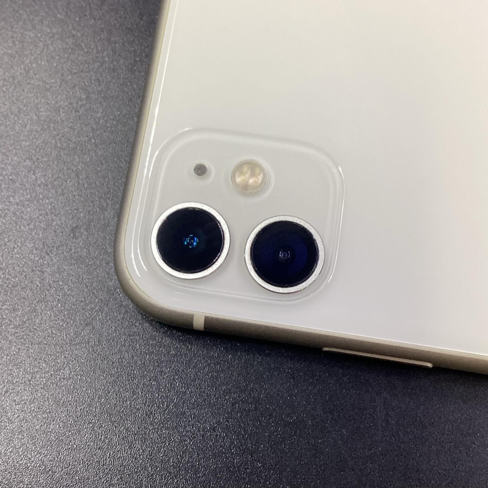 iPhone 11 64GB ホワイト au SIMフリー 白ロム 美品 動作確認済 100