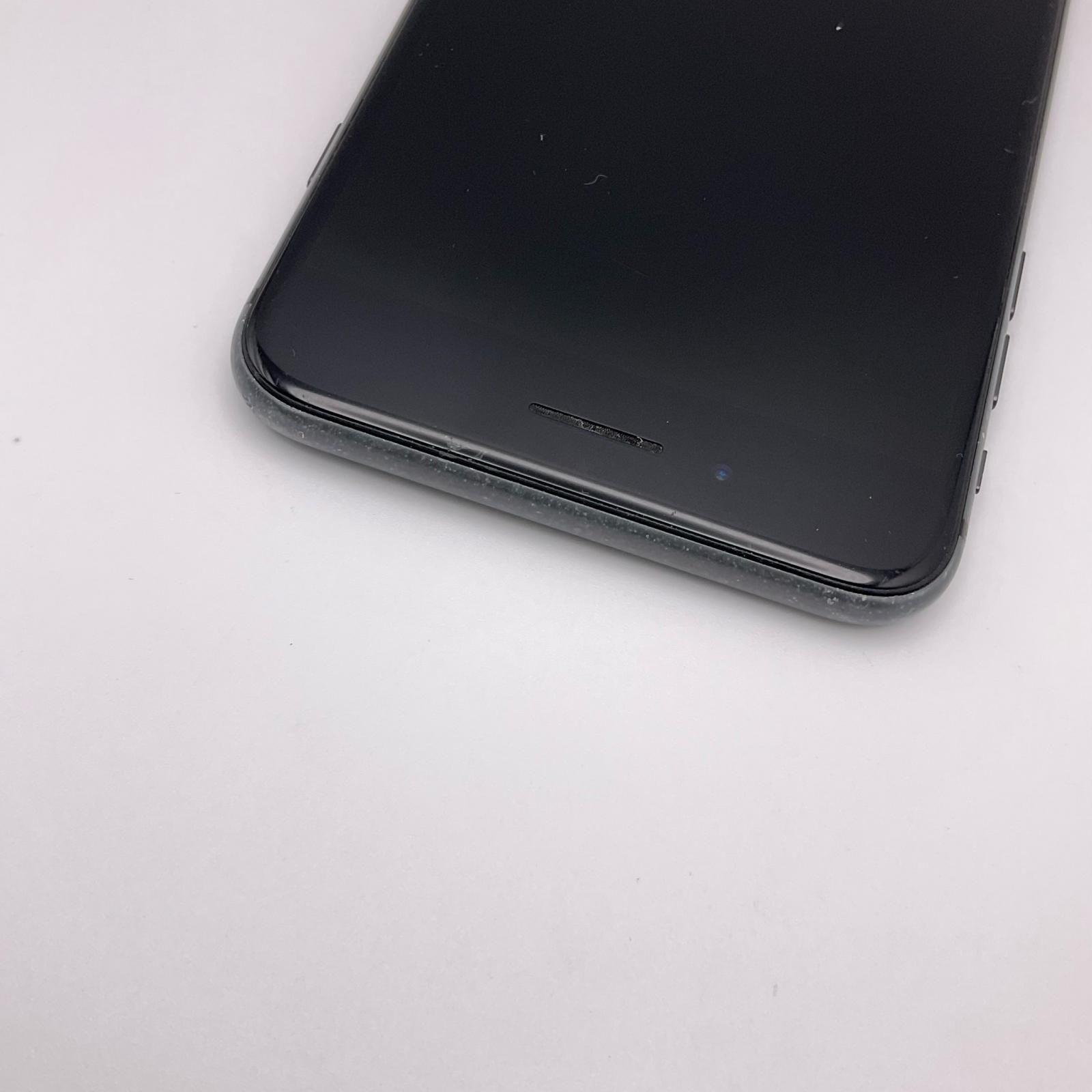 iPhone 8 Plus 64GB スペースグレイ au SIMフリー 白ロム 動作確認済