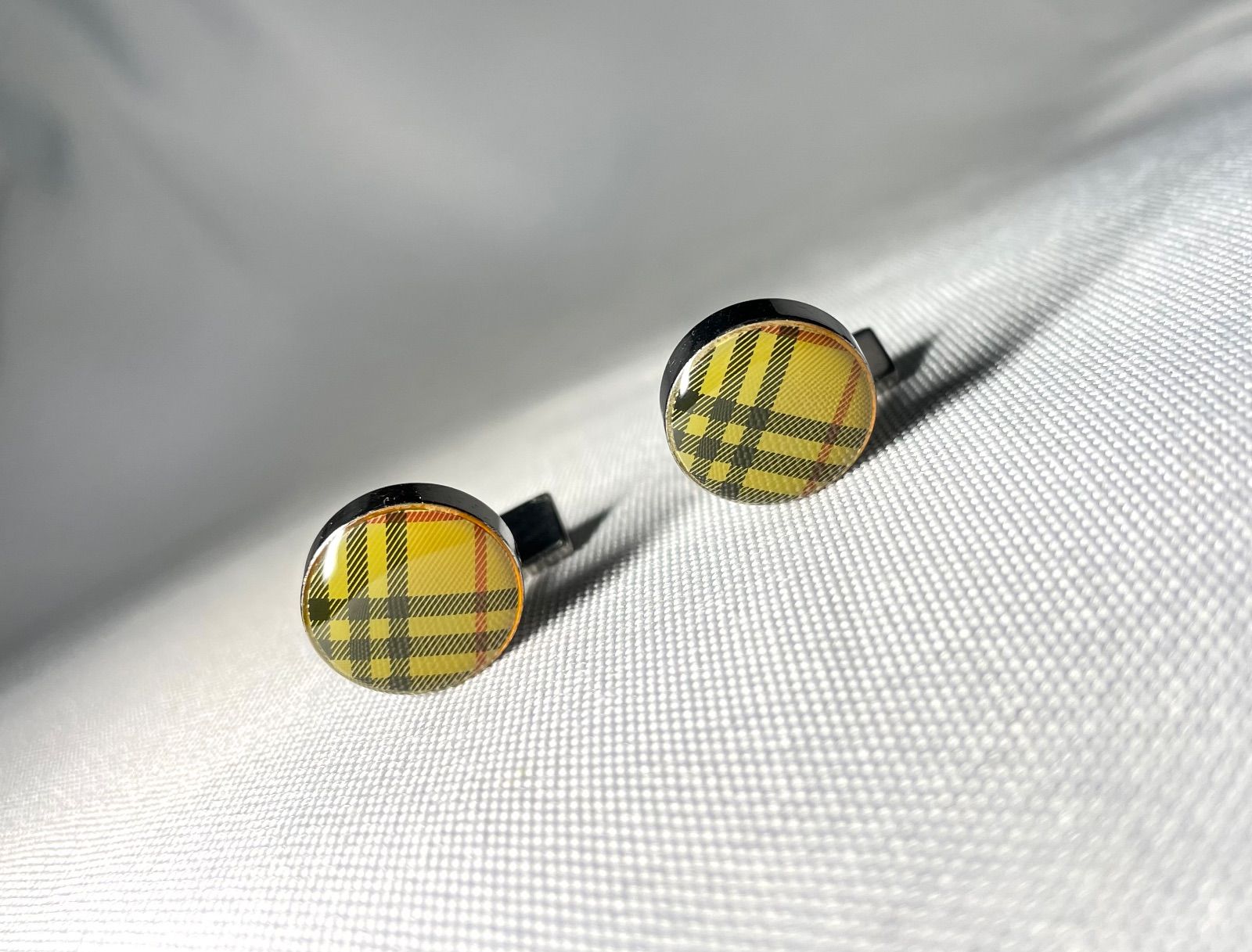 Burberry バーバリー チェックライン オーバルカフス カフリンクス