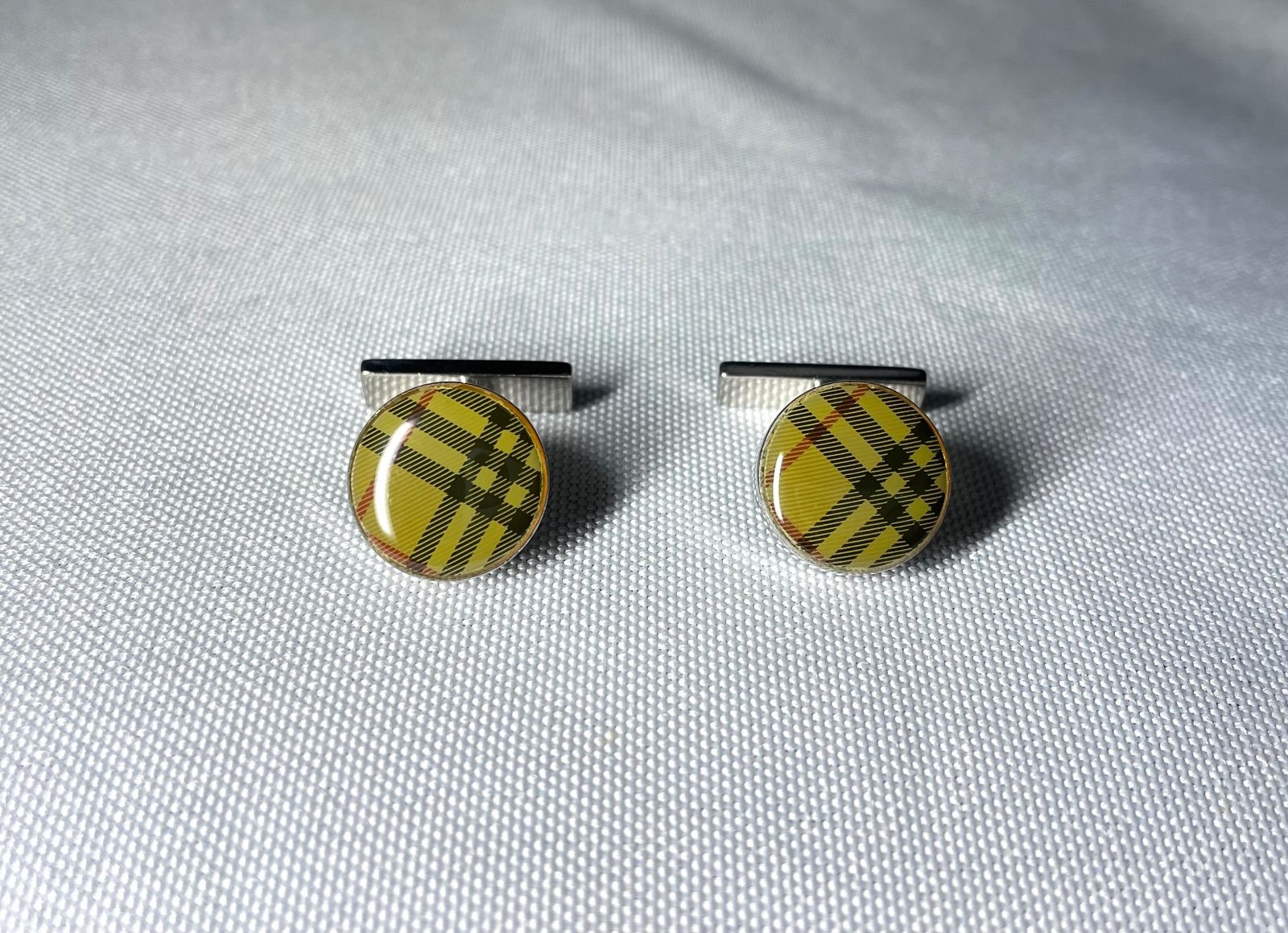 Burberry バーバリー チェックライン オーバルカフス カフリンクス